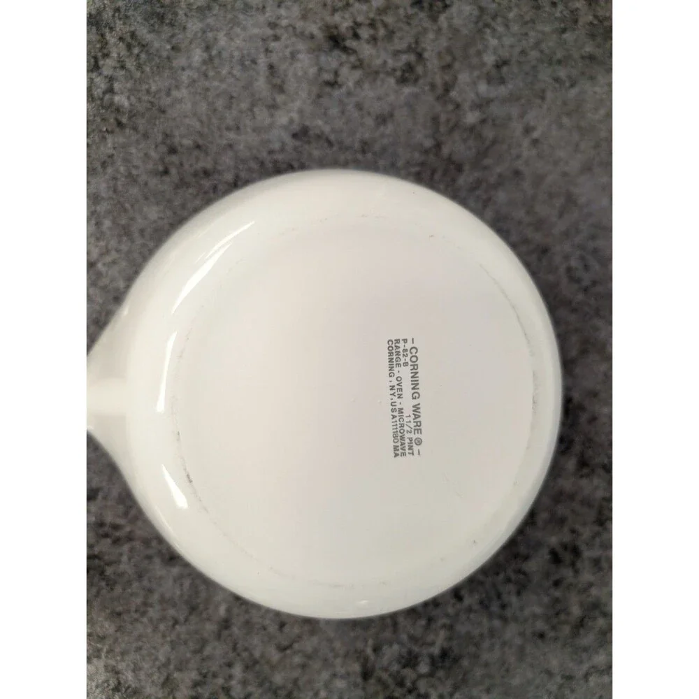 Corning Ware Blue Cornflower 1.5 Pint Sauce Pan Pot P-82-B It Has A Lid!